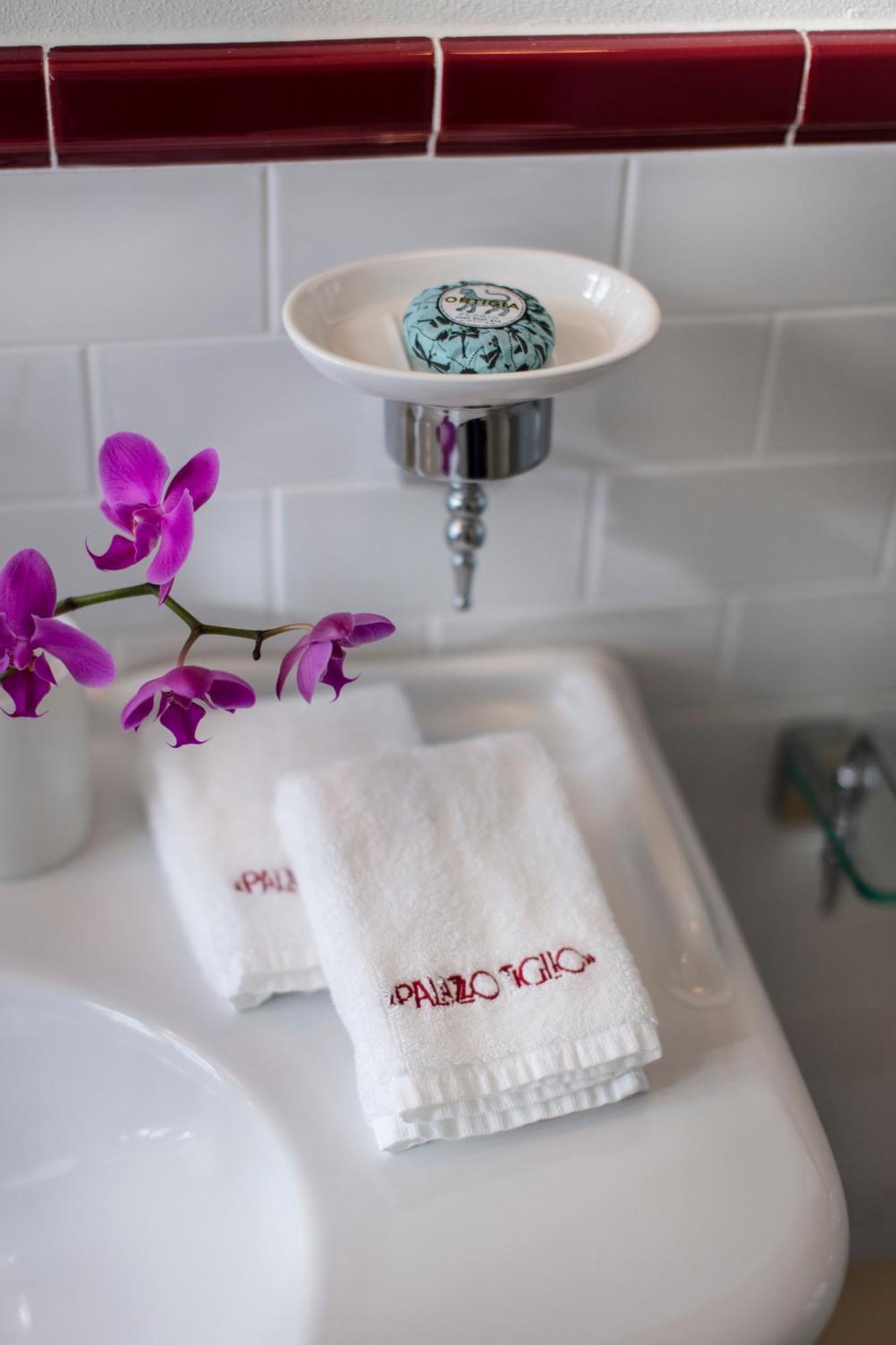 Palazzo Tiglio - A Small Luxury Hotels Of The World San Pancrazio  Extérieur photo